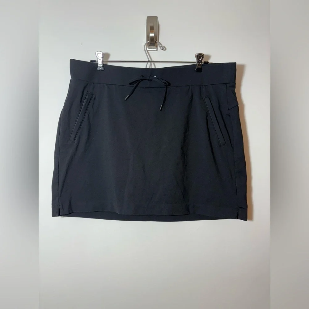 Athleta metro athletic
